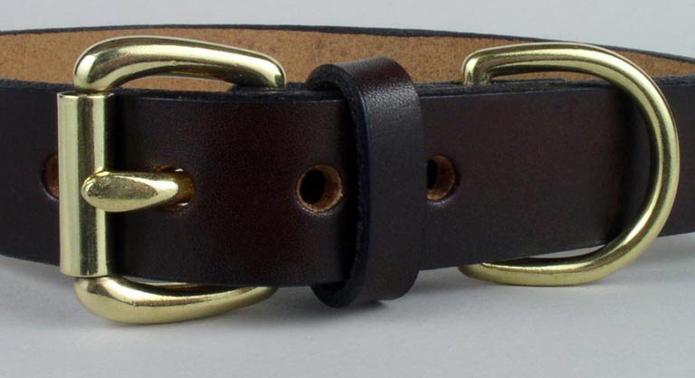 Single thickness leather handmade dog collar.